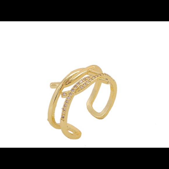 Adjustable Gold Plated Ring 💍 - Picture 3 of 3